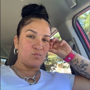 Meet your Posher, Carey